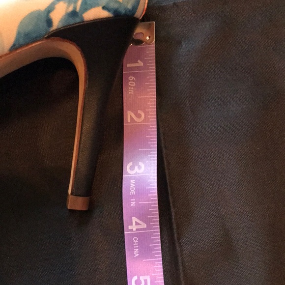 Heels - Picture 3 of 8